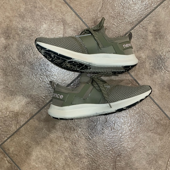 New Balance Nergize Sneaker - Picture 3 of 4